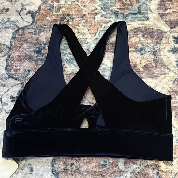 NWT - Picture 4 of 4